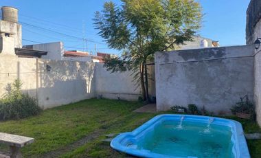 Casa en venta en Ezpeleta Oeste