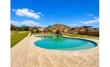 Exclusivo Lote Para Casa De Campo En Condominio Privado-Simbal