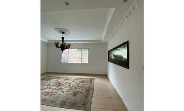 Se vende o se Alquila  casa en Costa del Este