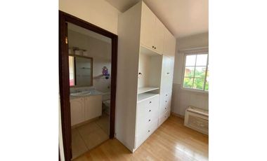 Se vende o se Alquila  casa en Costa del Este
