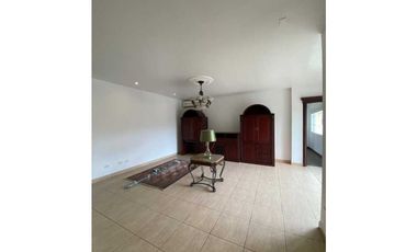 Se vende o se Alquila  casa en Costa del Este