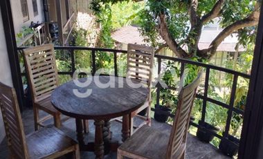 VILLA TROPICAL TROPIS 2 LANTAI DI MERTA SEDANA KEROBOKAN BADUNG, BALI