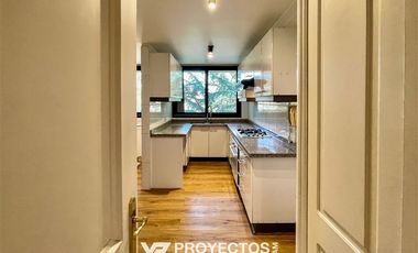Departamento en venta de 3 dorm. en Vitacura