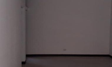 local en arriendo en pance. Cod A8518