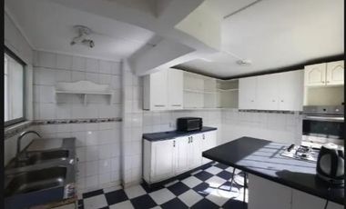 Casa en venta de 4 dorm. en Viña del Mar