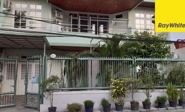 Dijual Rumah Belakang Ciputra World di Jl. Kencanasari Timur Surabaya