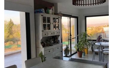 ALQUILER TEMPORARIO CASA EN TANTI CON PILETA