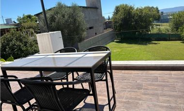 ALQUILER ANUAL CASA 2 DORMITORIOS CON GRAN PARQUE EN TANTI