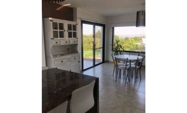 ALQUILER TEMPORARIO CASA EN TANTI CON PILETA