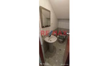 Vendo Casa en San Juan de Miraflores
En Zona 