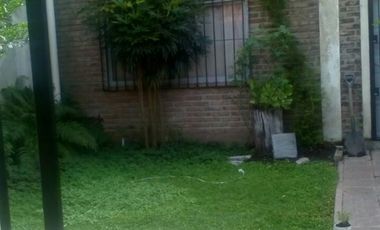 CASA 4 AMBIENTES EXCELENTE ESTADO