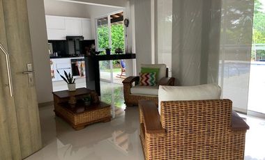 ESPECTACULAR CASA CAMPESTRE