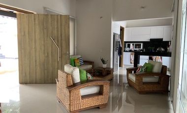 ESPECTACULAR CASA CAMPESTRE