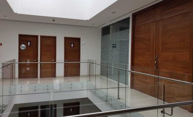 Oficina Ejecutiva  Edificio Ana colonia la paz y AVENIDA JUAREZ desde $6,500.00