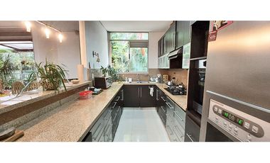 Apto u oficina, úsalo como quieras, ubicado en Sta. Ma. de los ngeles