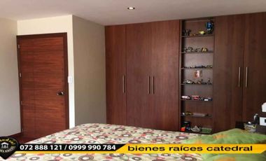 Departamento de venta en Av. González Suárez – código:15338