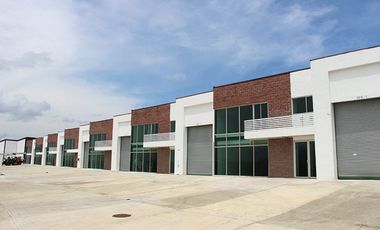 Bodega en alquiler en el Parque Industrial de Las Americas