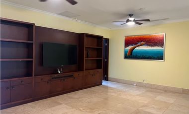 SE VENDE CASA - EN SANTA MARA  - 6389DM