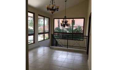 Se Alquila Casa Dúplex en El Dorado $ 4.500