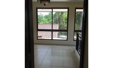 Se Alquila Casa Dúplex en El Dorado $ 4.500