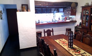 CASA DE 4 AMB. MAS DEPTO DE 3 AMB ADROGUE