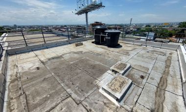 edificio en arriendo en libertadores. Cod A6841