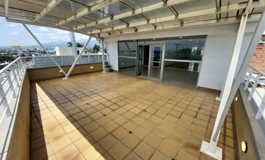 edificio en arriendo en libertadores. Cod A6841