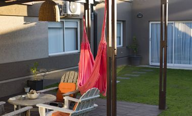 2025 - EN ALQUILER - PINAMAR - OSTENDE - MODERNA CASA 3 DORM 3 BAÃOS Y QUINCHO
