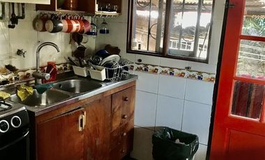 Casa en venta de 4 dorm. en Peñalolén
