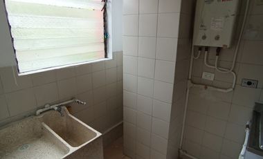 apartamento en arriendo/venta en avenida 30 de agosto. Cod A5713