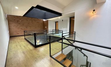casa en arriendo en envigado. Cod A27942