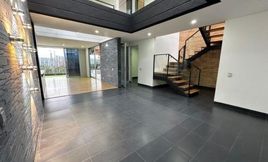 casa en arriendo en envigado. Cod A27942