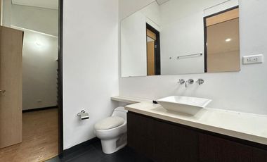 casa en arriendo en envigado. Cod A27942
