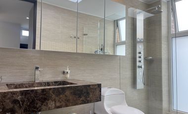 casa en arriendo en la calera. Cod A121133014