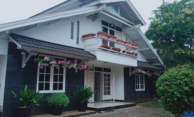 Rumah sultan siap huni 621meter siap huni cipedes Bandung