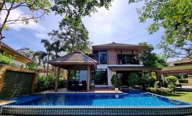 3 Bedrooms House in Horseshoe Point, The Village  East Pattaya H010323
