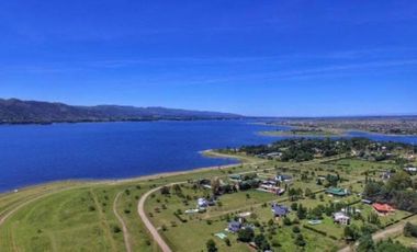 Vendo Lote en Potrero de Garay a dos cuadras del lago