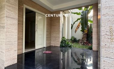 Disewakan Rumah Siap Huni Row Jalan Besar Dekat Pondok Indah Mall
