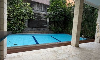Disewakan Rumah Siap Huni Row Jalan Besar Dekat Pondok Indah Mall