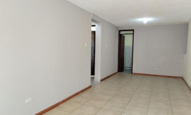 Departamento en Renta de 2 Habitaciones con Parqueadero, sector norte la Av. Pinos