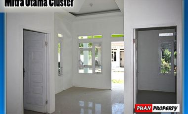 dijual rumah di jalan utama simpang tiga