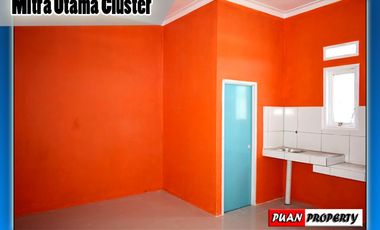 dijual rumah di jalan utama simpang tiga