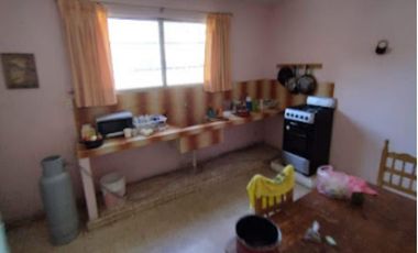 VENTA DE CASA EN TIXPEHUAL ,  AMPLIA Y COMODA $ 2'375,000.00