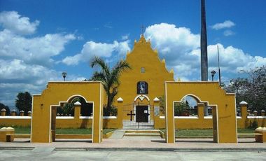 VENTA DE CASA EN TIXPEHUAL ,  AMPLIA Y COMODA $ 2'375,000.00