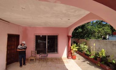 VENTA DE CASA EN TIXPEHUAL ,  AMPLIA Y COMODA $ 2'375,000.00