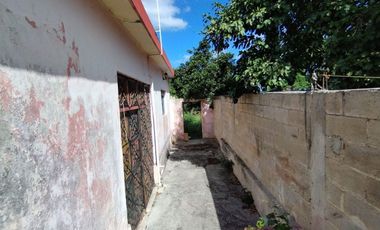 VENTA DE CASA EN TIXPEHUAL ,  AMPLIA Y COMODA $ 2'375,000.00