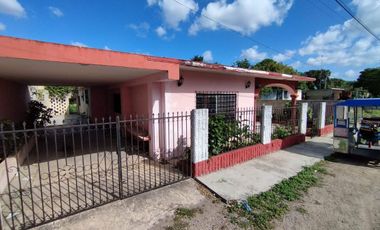 VENTA DE CASA EN TIXPEHUAL ,  AMPLIA Y COMODA $ 2'395,000.00