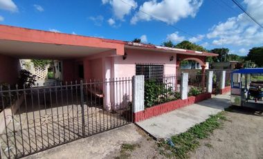 VENTA DE CASA EN TIXPEHUAL ,  AMPLIA Y COMODA $ 2'375,000.00