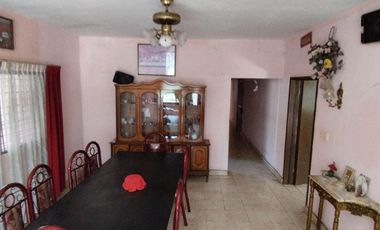VENTA DE CASA EN TIXPEHUAL ,  AMPLIA Y COMODA $ 2'375,000.00