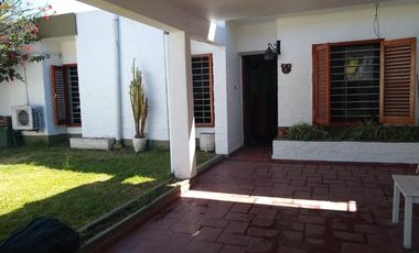 Casa PH en venta en Merlo Sur